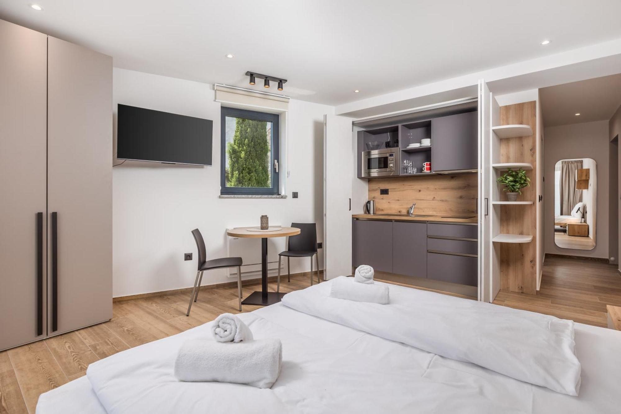 Belinda Apartments With Balcony & Private Parking Opatija Exterior foto
